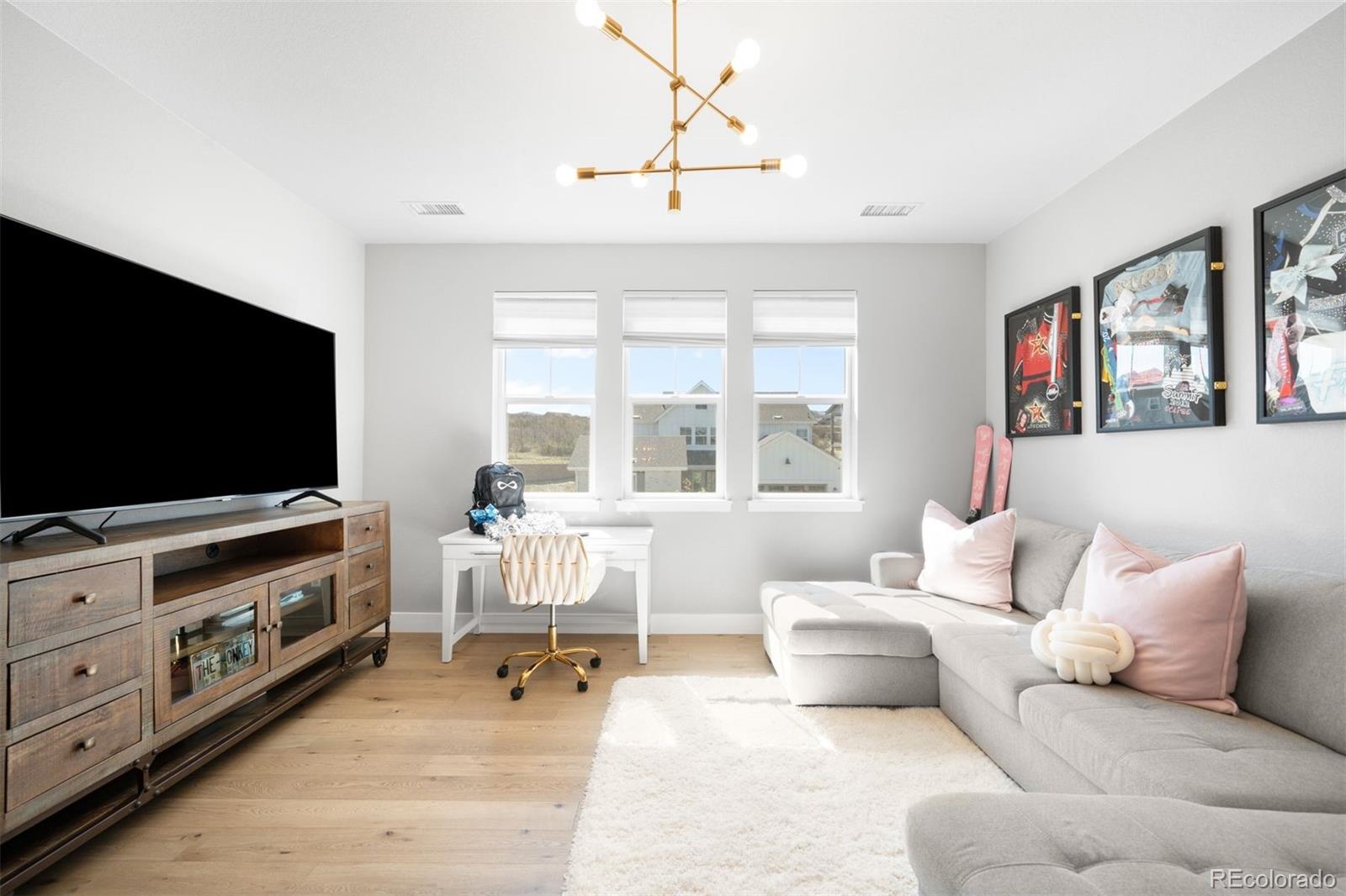 1688 Oakpoint Way Castle Pines CO 80108