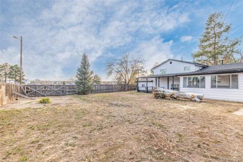 608 Evanston Street Aurora CO 80011