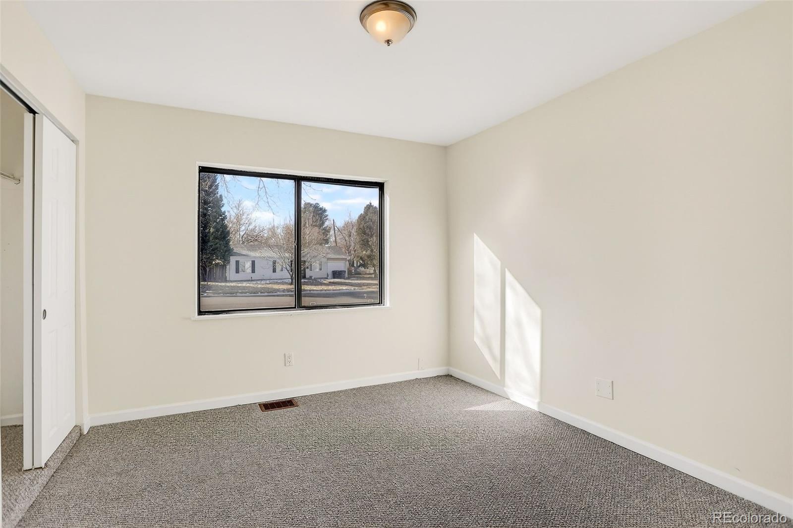 2836 S Grape Way Denver CO 80222