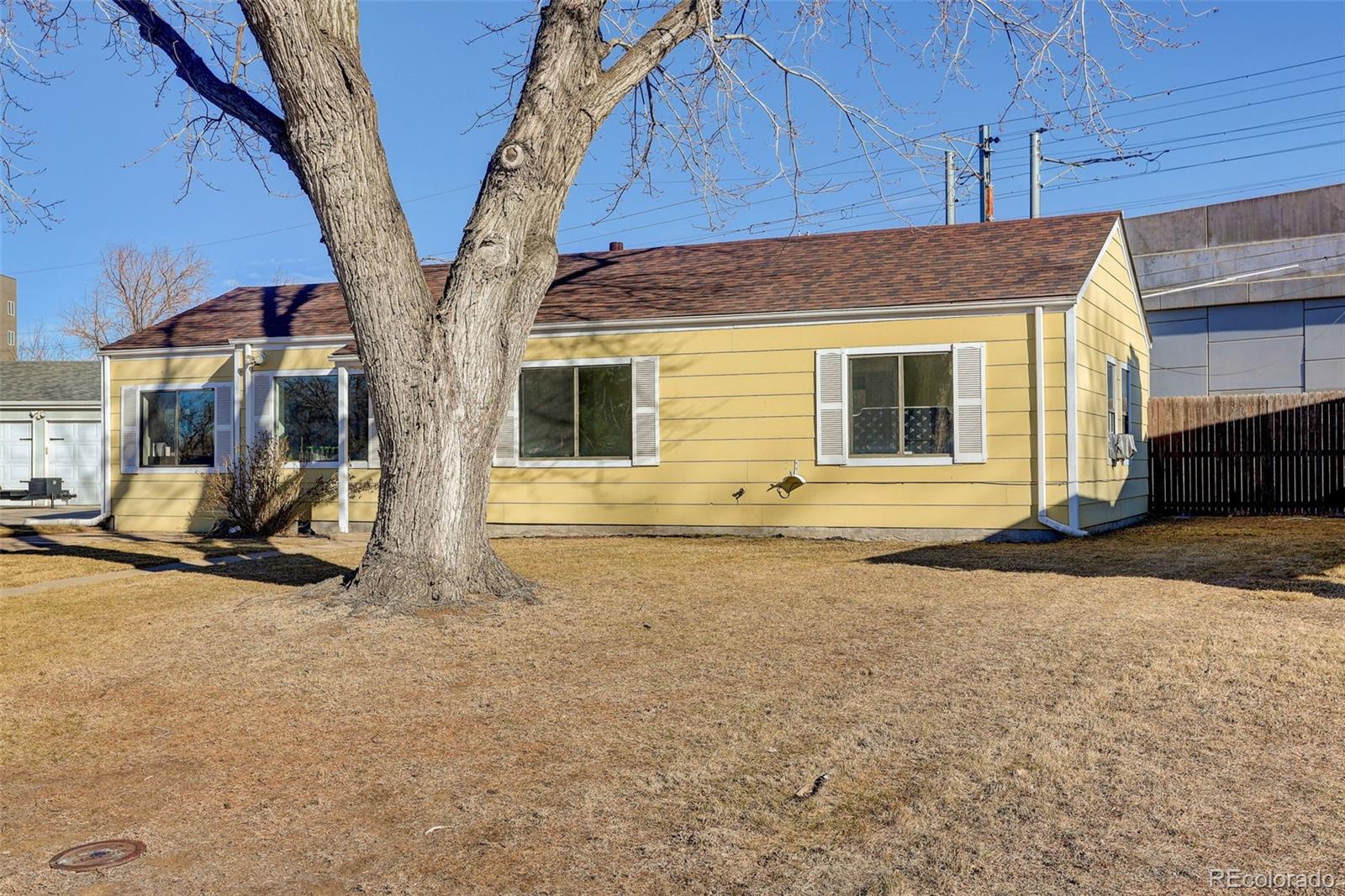 2836 S Grape Way Denver CO 80222