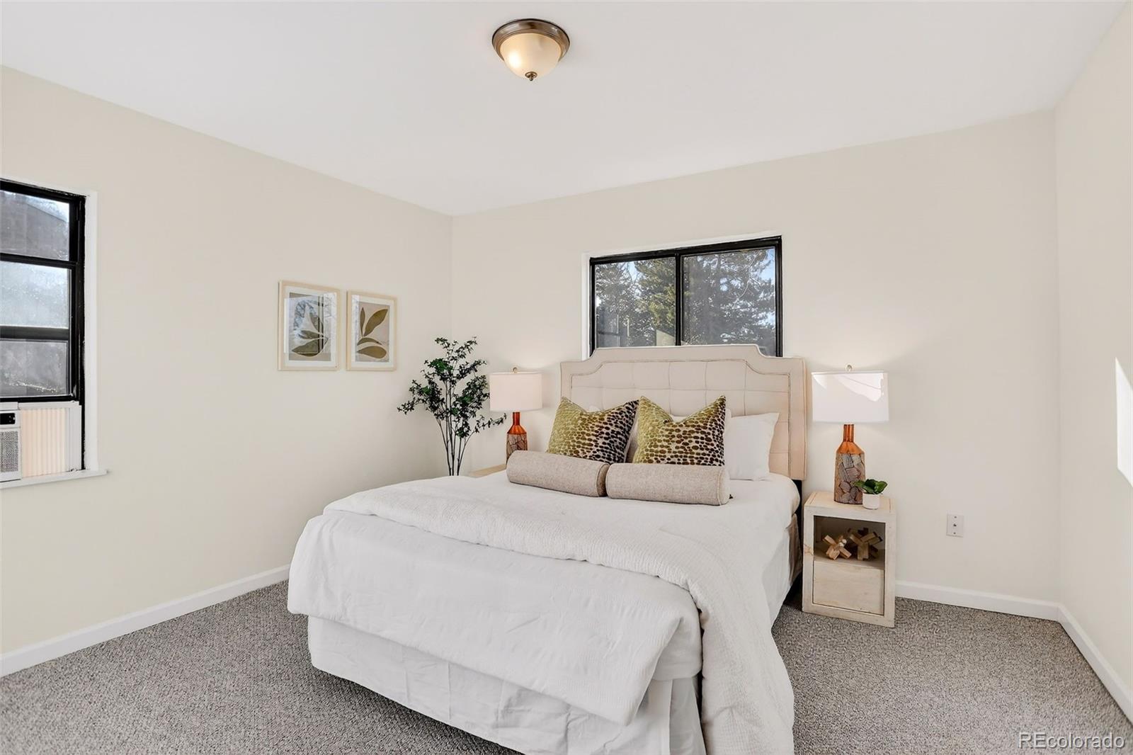 2836 S Grape Way Denver CO 80222