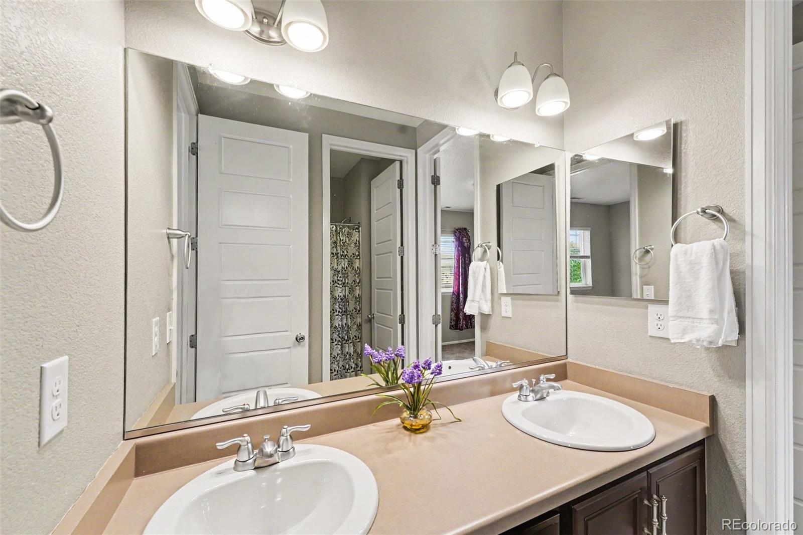 22463 E Union Place Aurora CO 80015