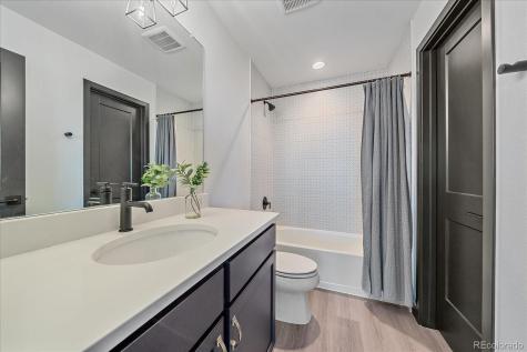 6047 N Nepal Court Aurora CO 80019