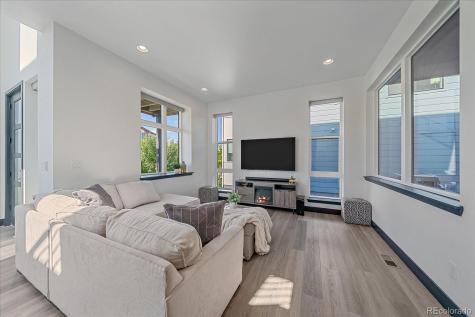 6047 N Nepal Court Aurora CO 80019