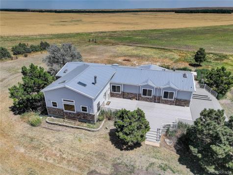 2406 Horrogate Road Byers CO 80103