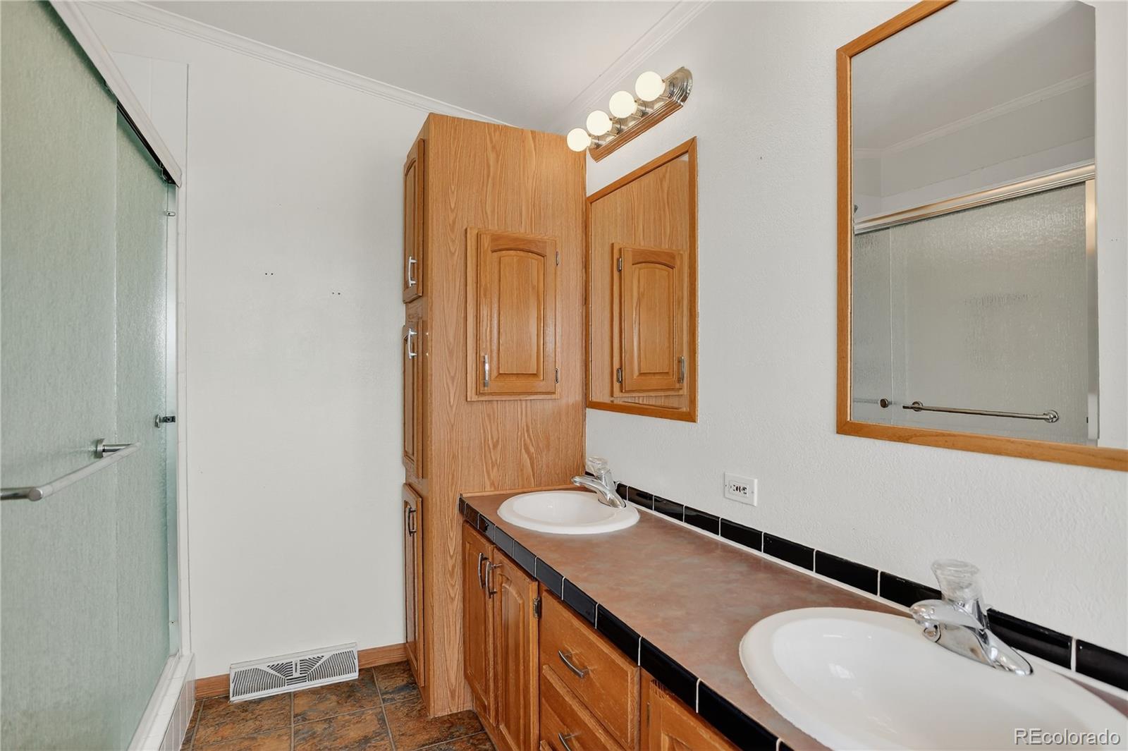 2406 Horrogate Road Byers CO 80103