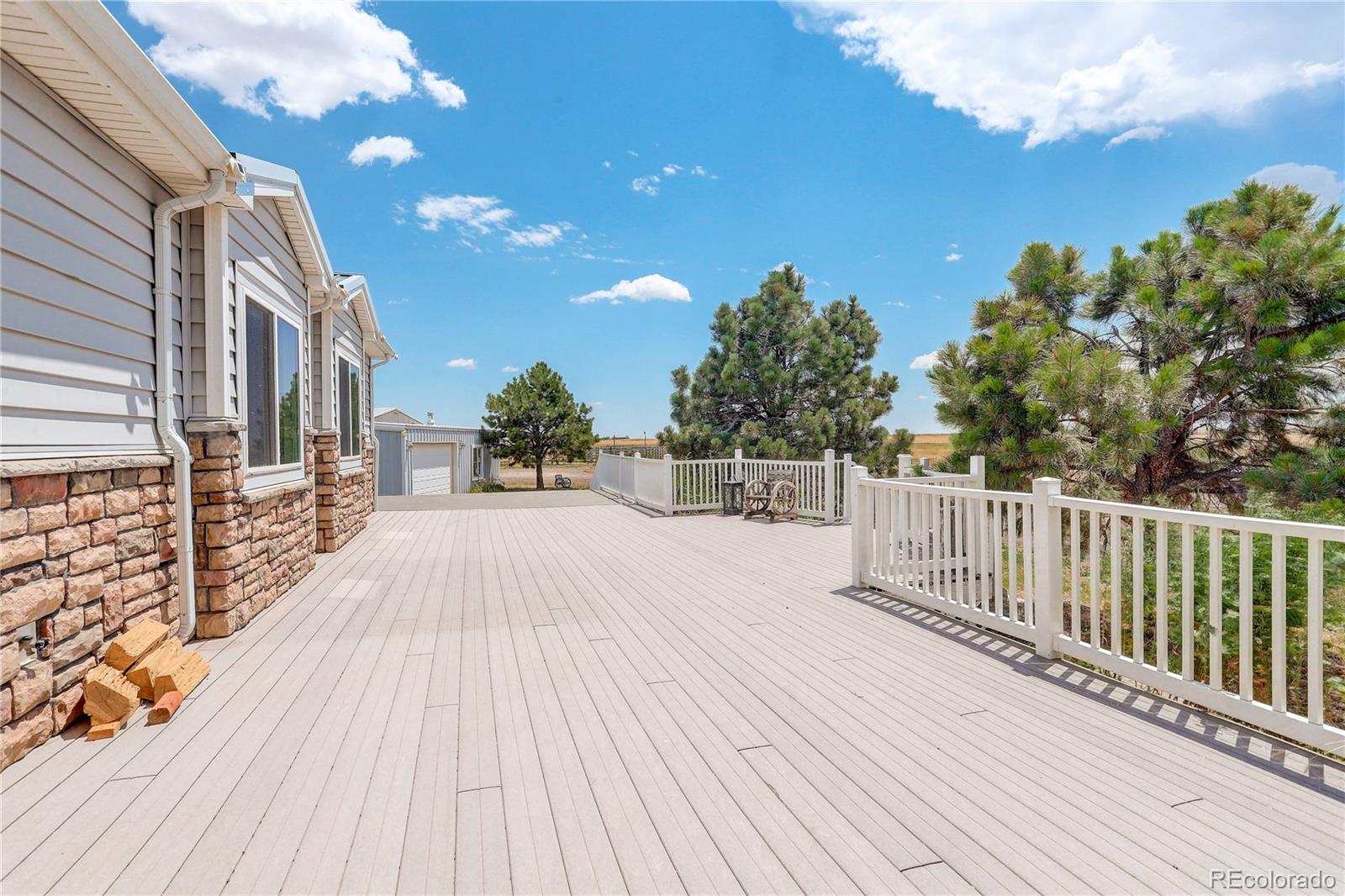 2406 Horrogate Road Byers CO 80103