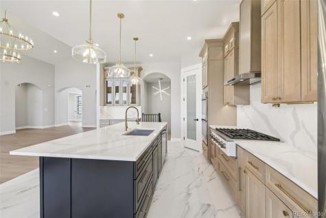 27330 E Nova Circle Aurora CO 80016