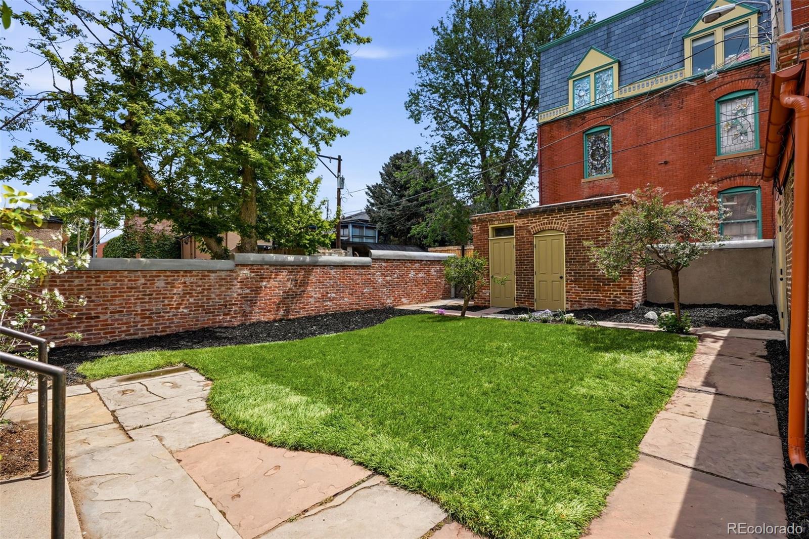 2104 Glenarm Place Denver CO 80205