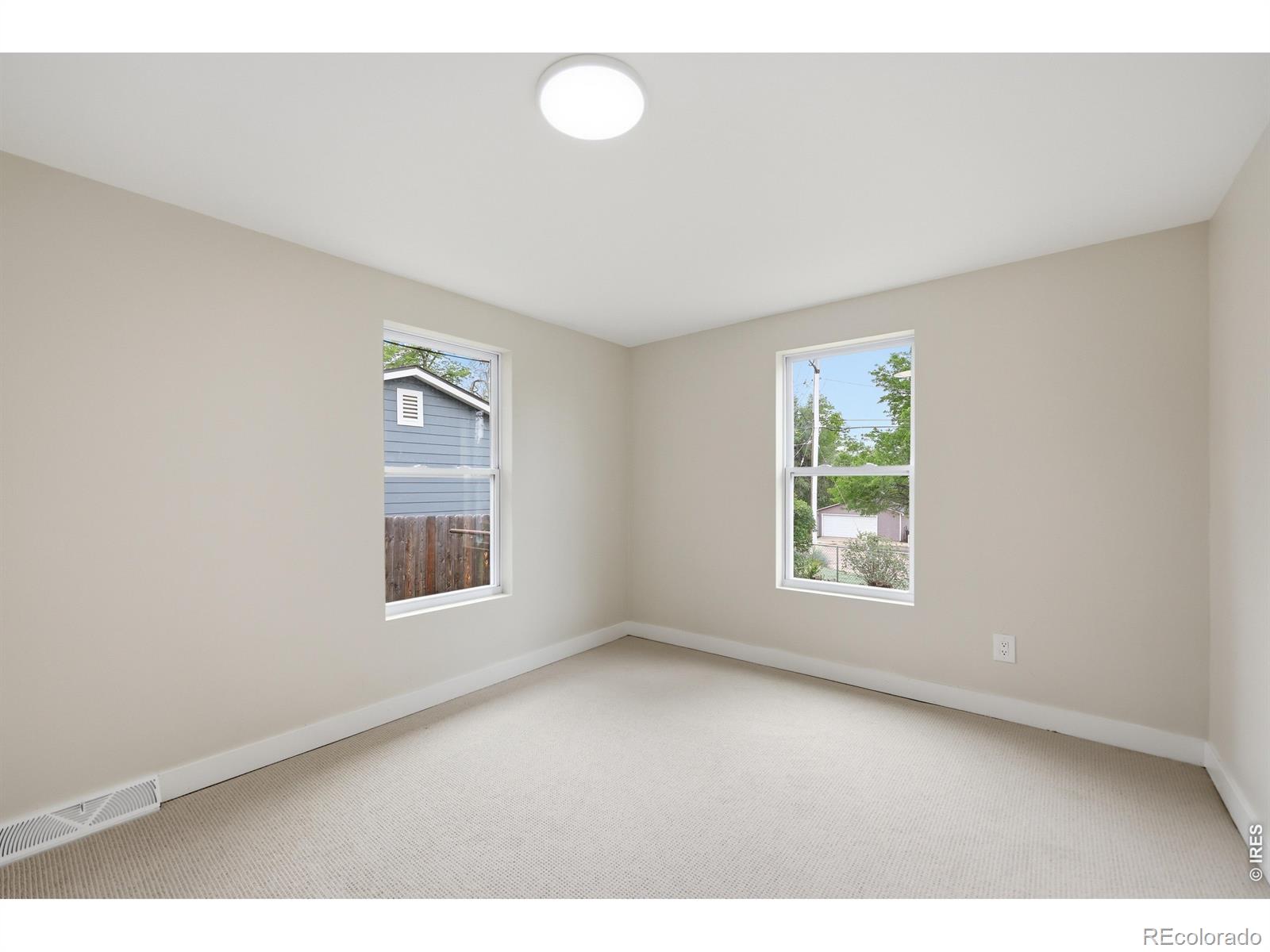 206 Bowen Street Longmont CO 80501