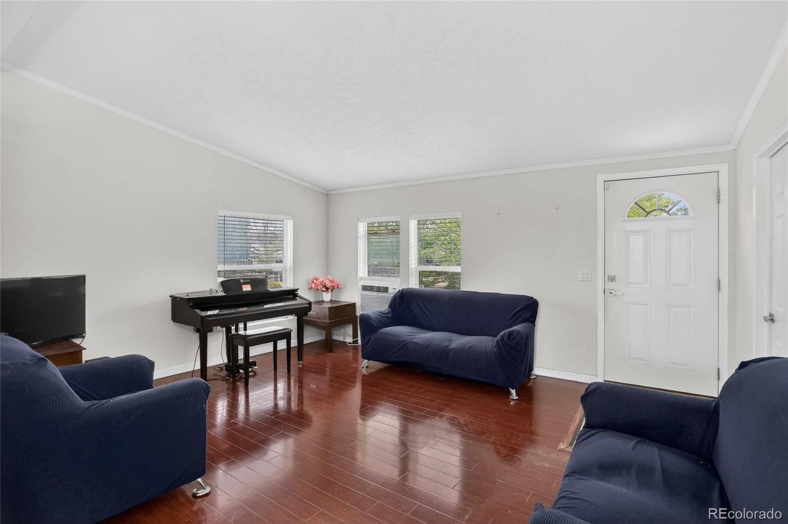 5853 S Quemoy Centennial CO 80015