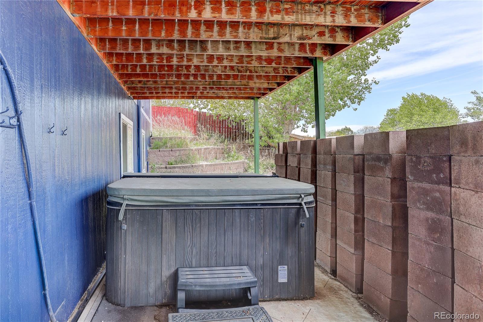 5853 S Quemoy Centennial CO 80015