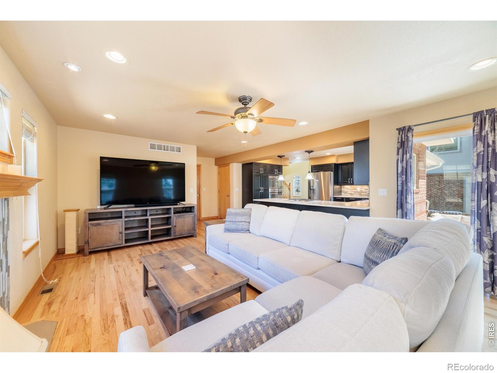 2513 Falcon Drive Longmont CO 80503