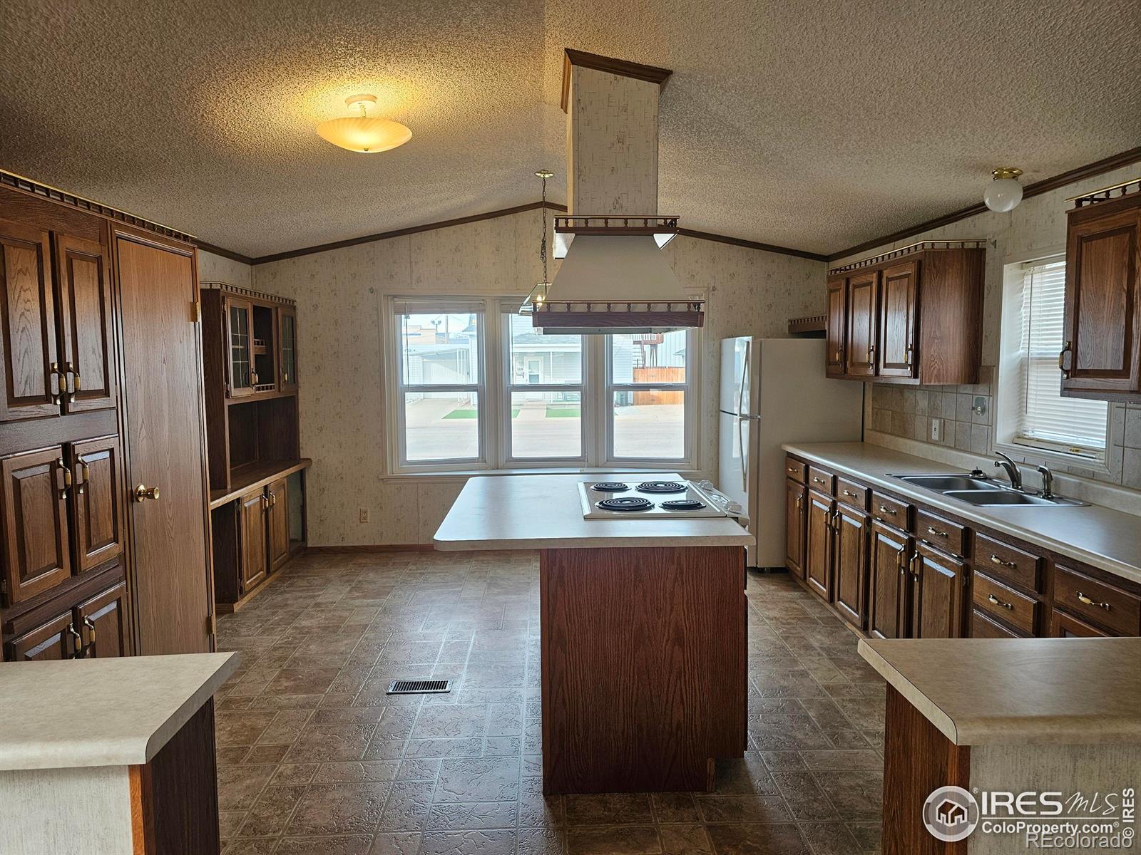 112 & 112.5 N 5th Avenue Sterling CO 80751