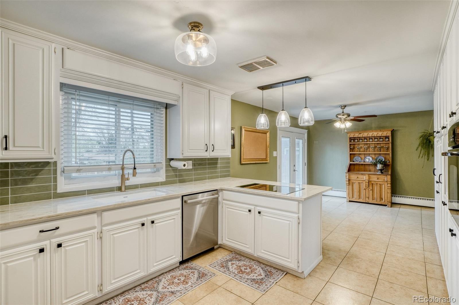850 Holland Street Lakewood CO 80215