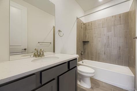 24595 E Kettle Court Aurora CO 80016