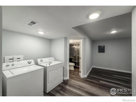 1004 Chokecherry Lane Longmont CO 80503