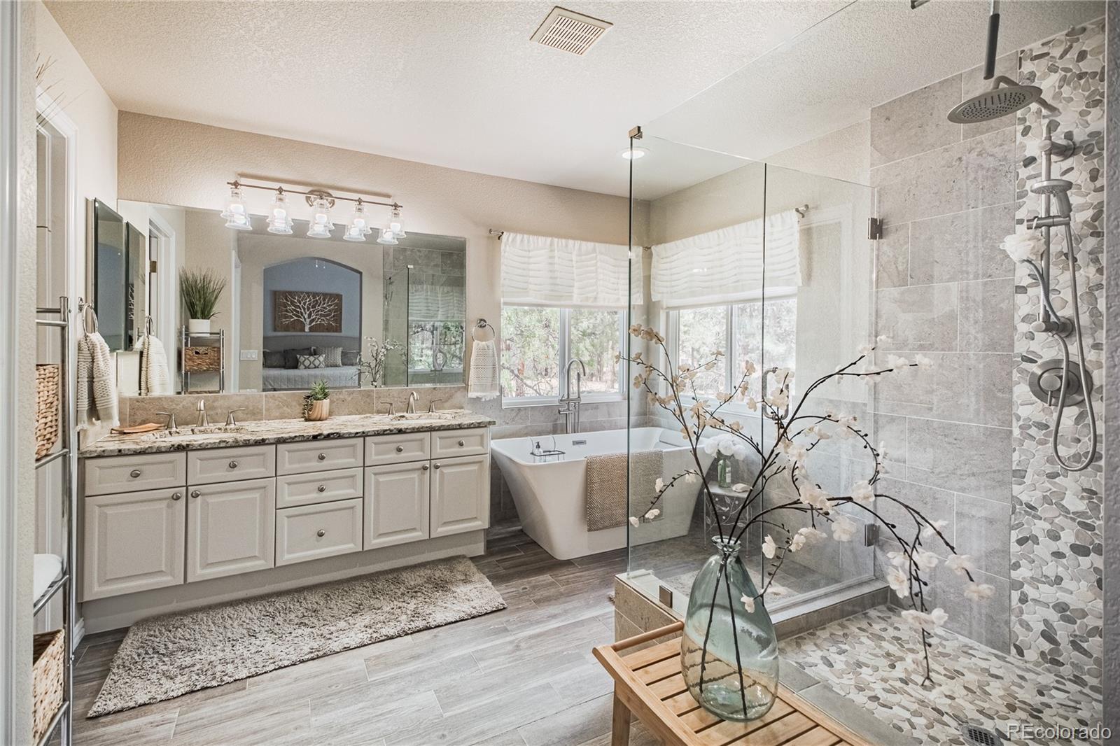 1000 Cochetopa Drive Larkspur CO 80118