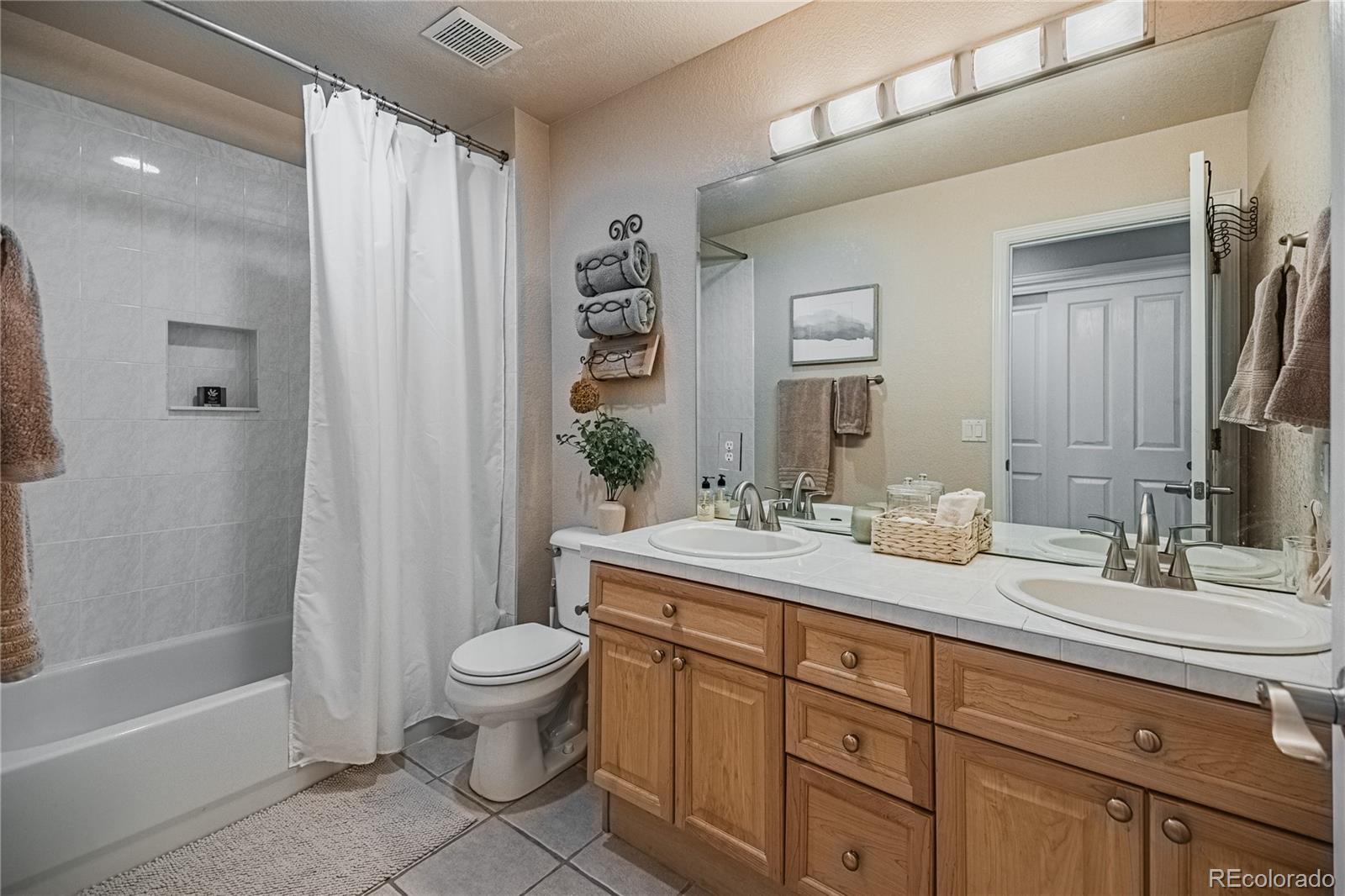 1000 Cochetopa Drive Larkspur CO 80118