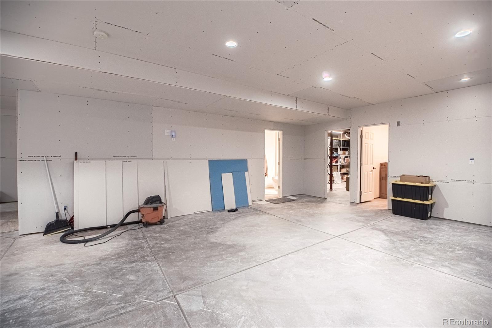 1000 Cochetopa Drive Larkspur CO 80118