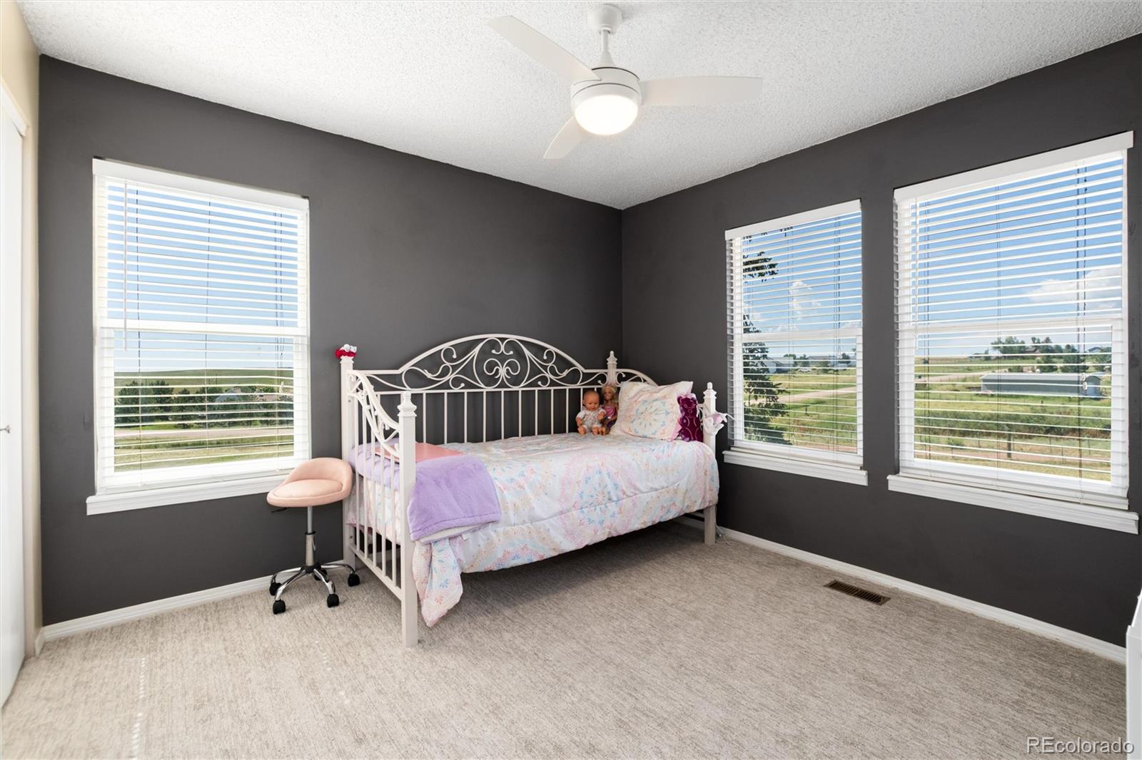 8804 Lariat Loop Elizabeth CO 80107
