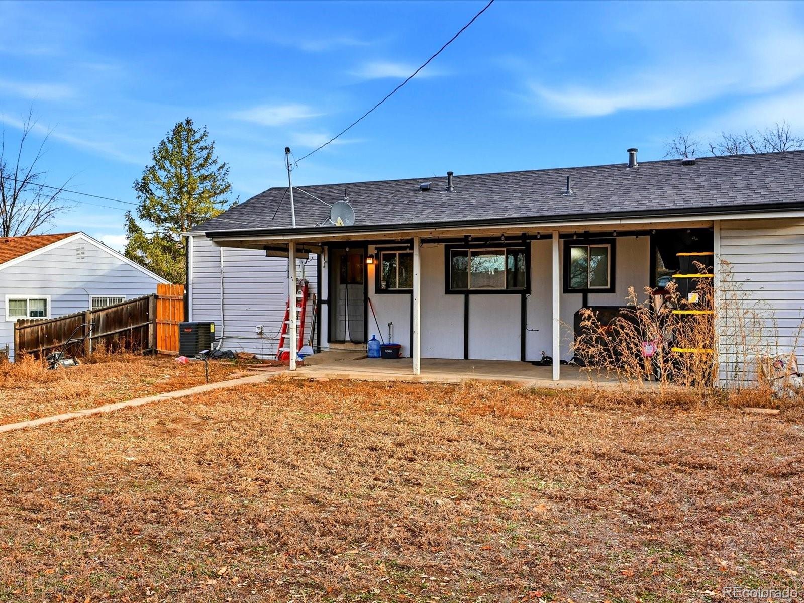 1883 S Perry Way Denver CO 80219