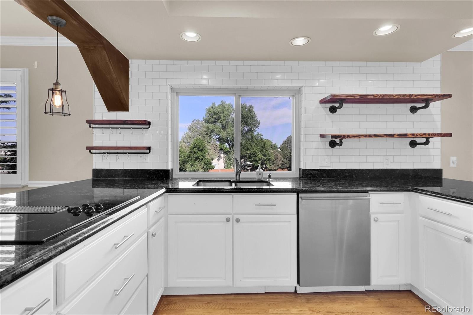 5622 E Weaver Circle Centennial CO 80111