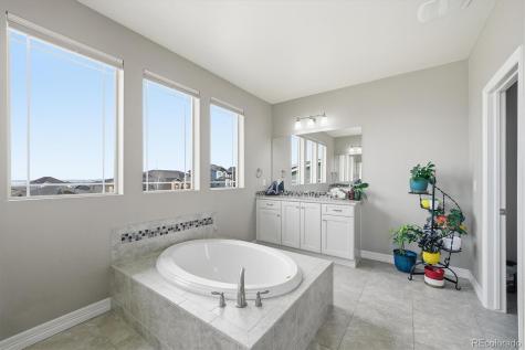 9559 Nile Way Arvada CO 80007