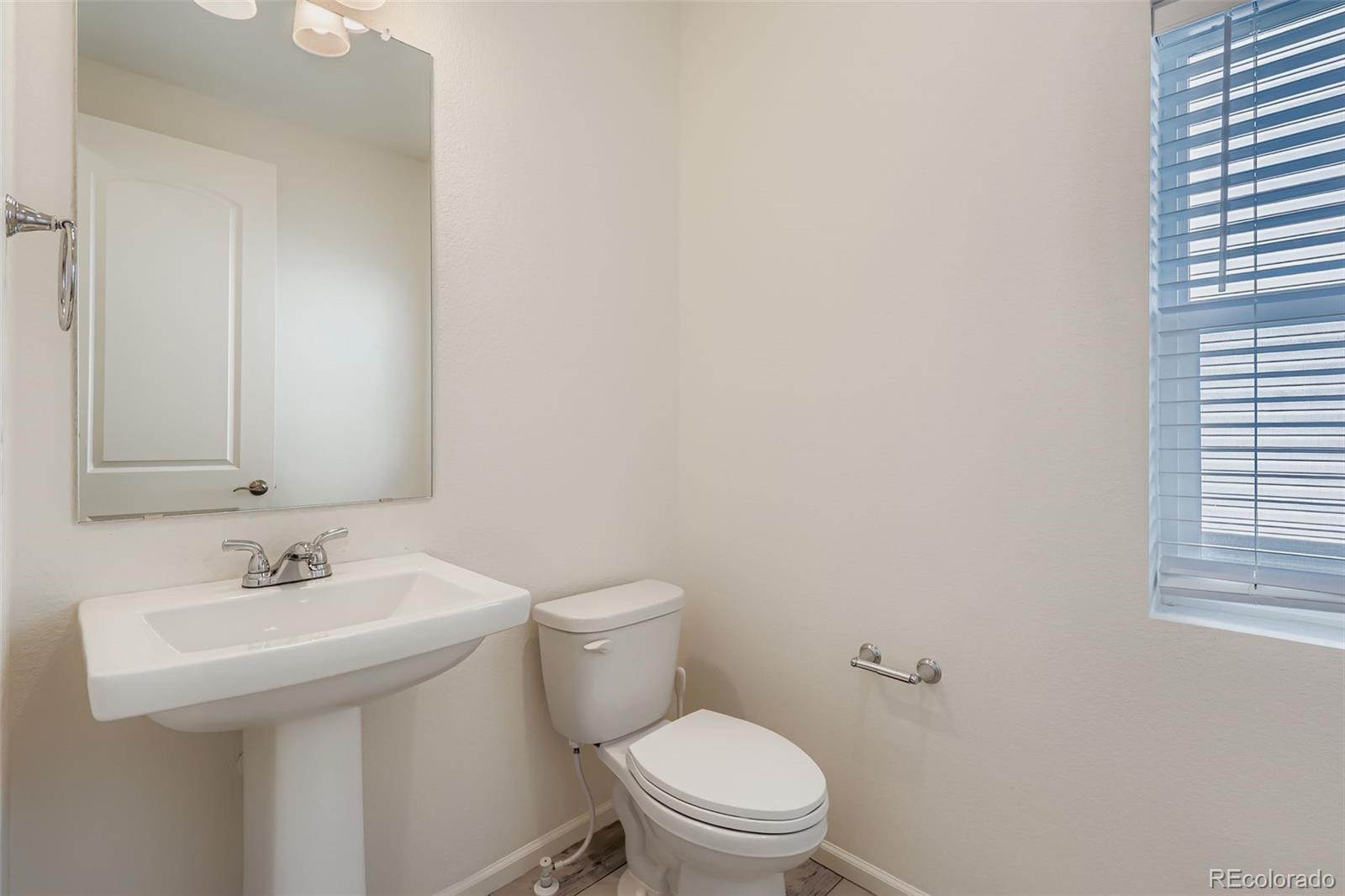 22238 E 45th Place Aurora CO 80019