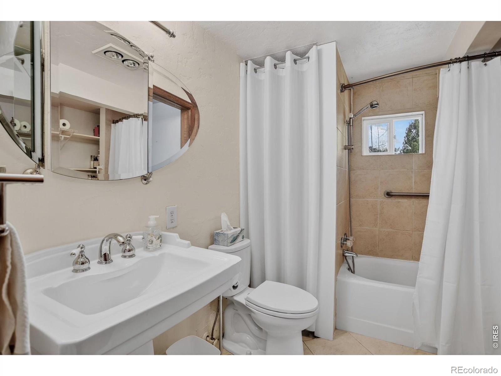 760 Hickory Drive Lyons CO 80540