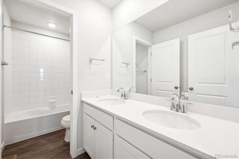 3364 N Irvington Street Aurora CO 80019