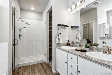 44 S Titus Street Aurora CO 80018