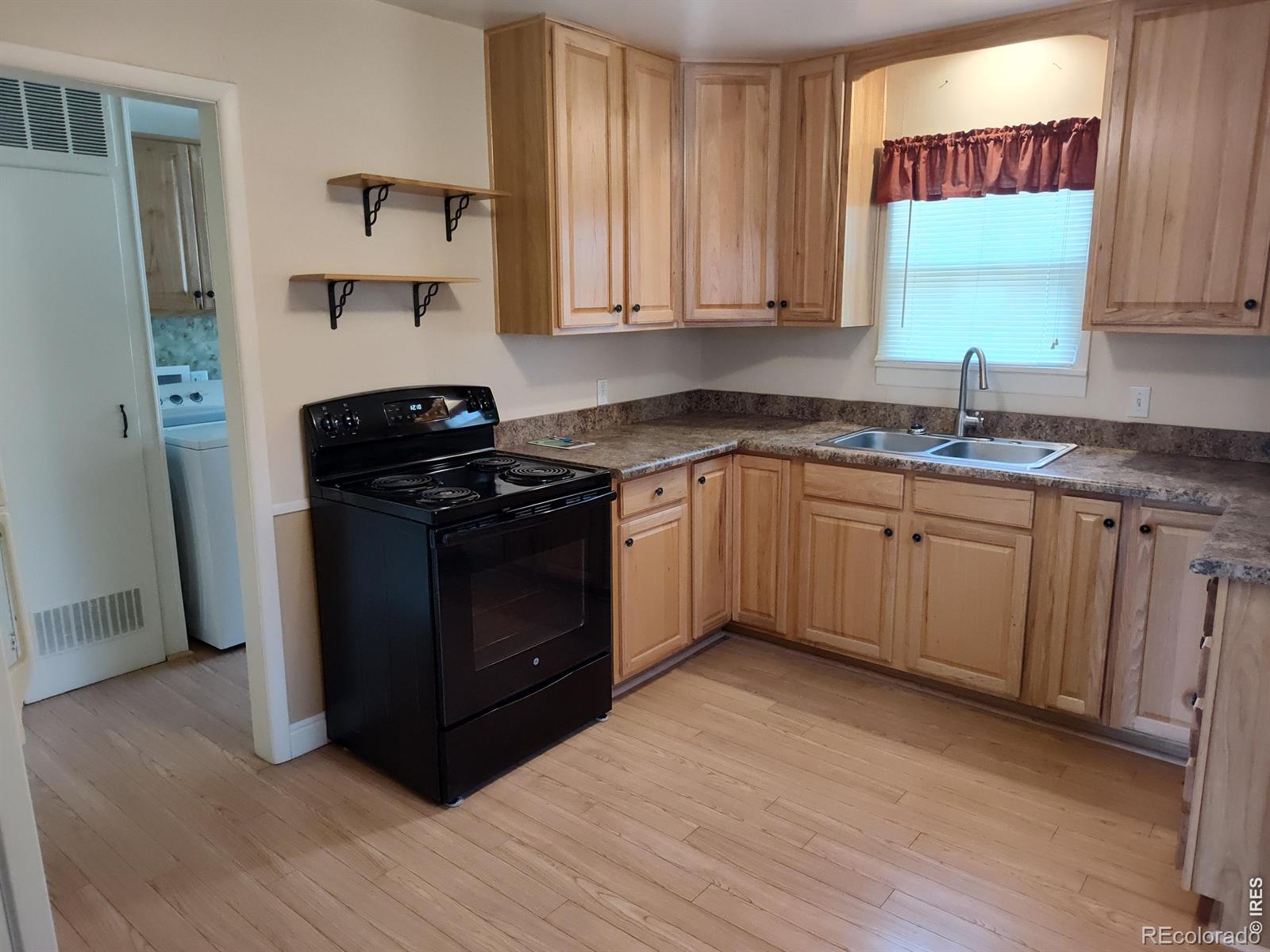 739 Vivian Street Longmont CO 80501