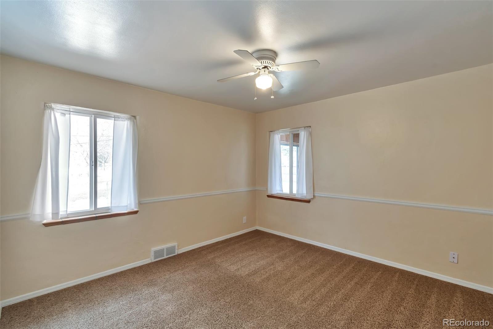 1765 Dover Street Lakewood CO 80215