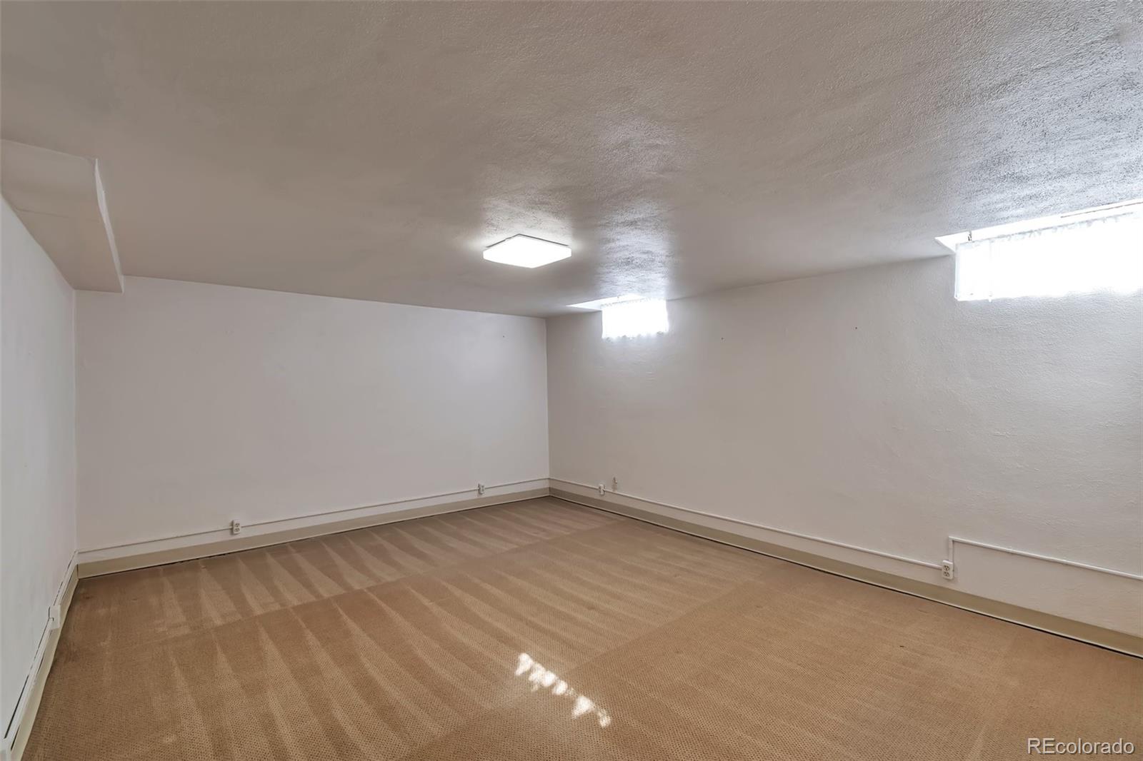 1765 Dover Street Lakewood CO 80215