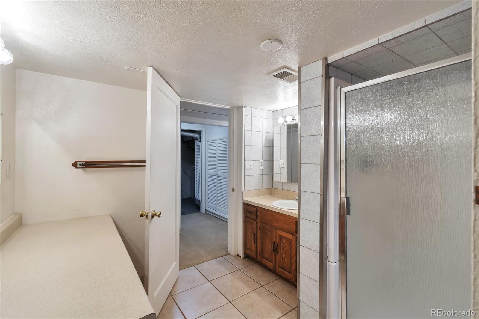 1765 Dover Street Lakewood CO 80215