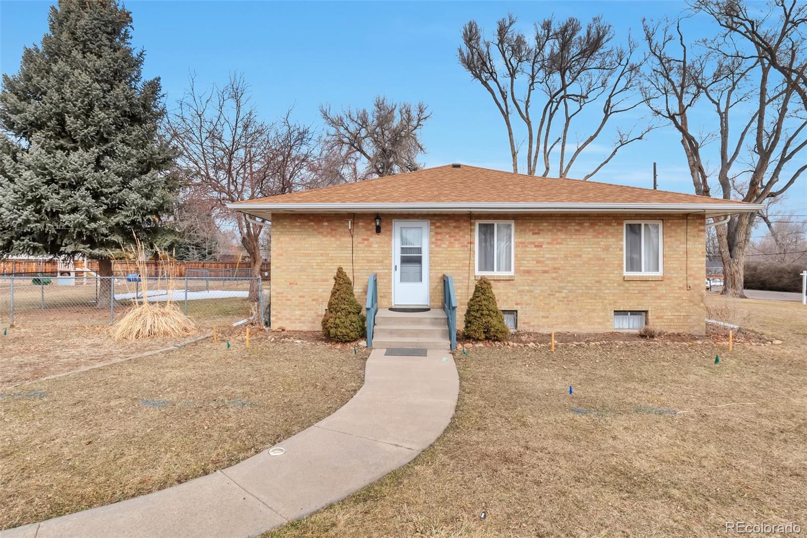 1765 Dover Street Lakewood CO 80215