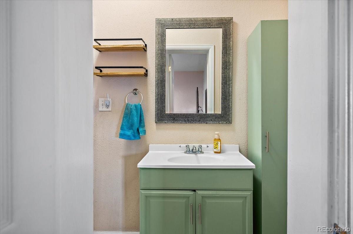 2223 Pine Street Pueblo CO 81004