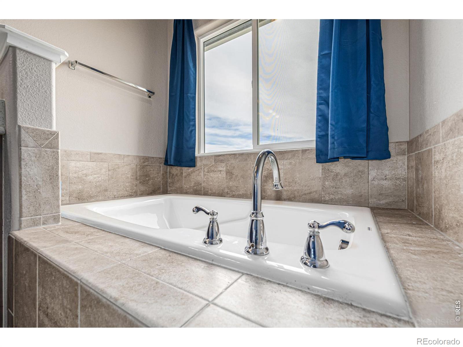 4689 Waltham Drive Windsor CO 80550