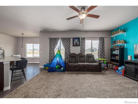 4689 Waltham Drive Windsor CO 80550