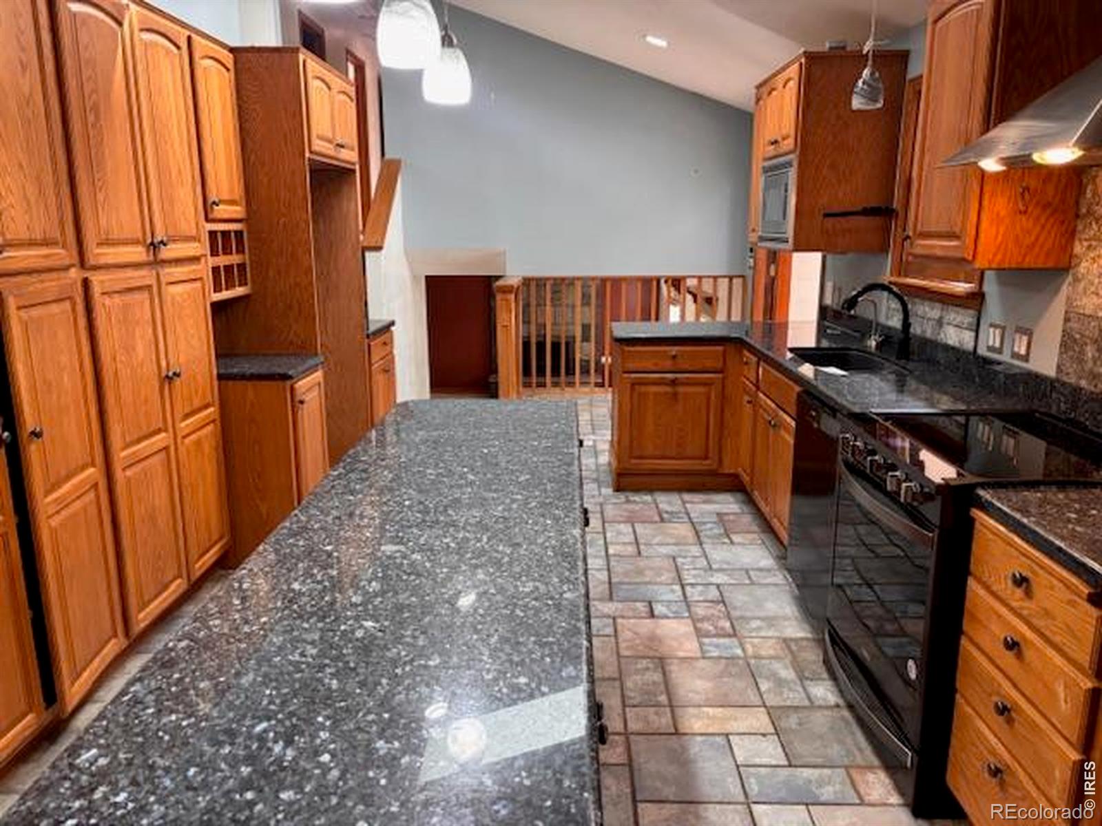 3331 Lakeview Circle Longmont CO 80503