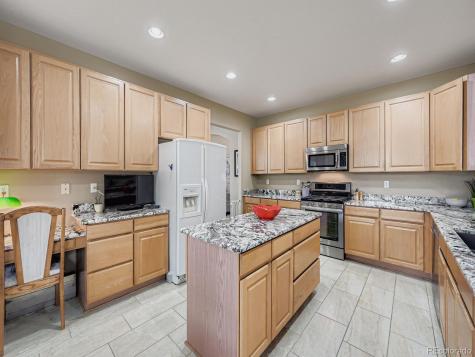 5860 S Espana Street Aurora CO 80015