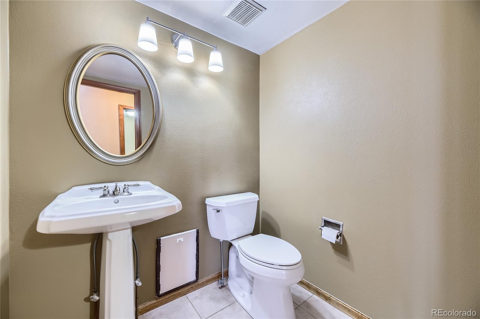 223 Durham Court Castle Pines CO 80108