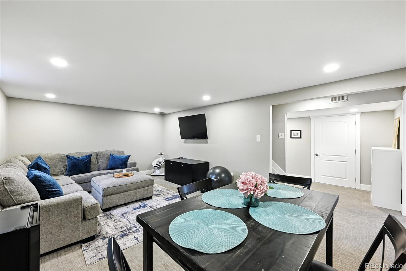 2714 S Raleigh Street Denver CO 80236