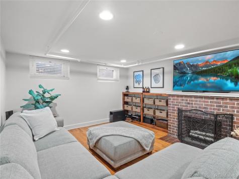 926 S Fillmore Way Denver CO 80209