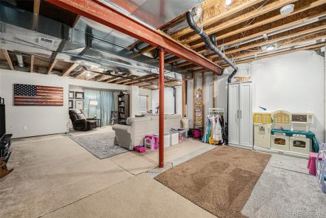 182 N De Gaulle Street Aurora CO 80018