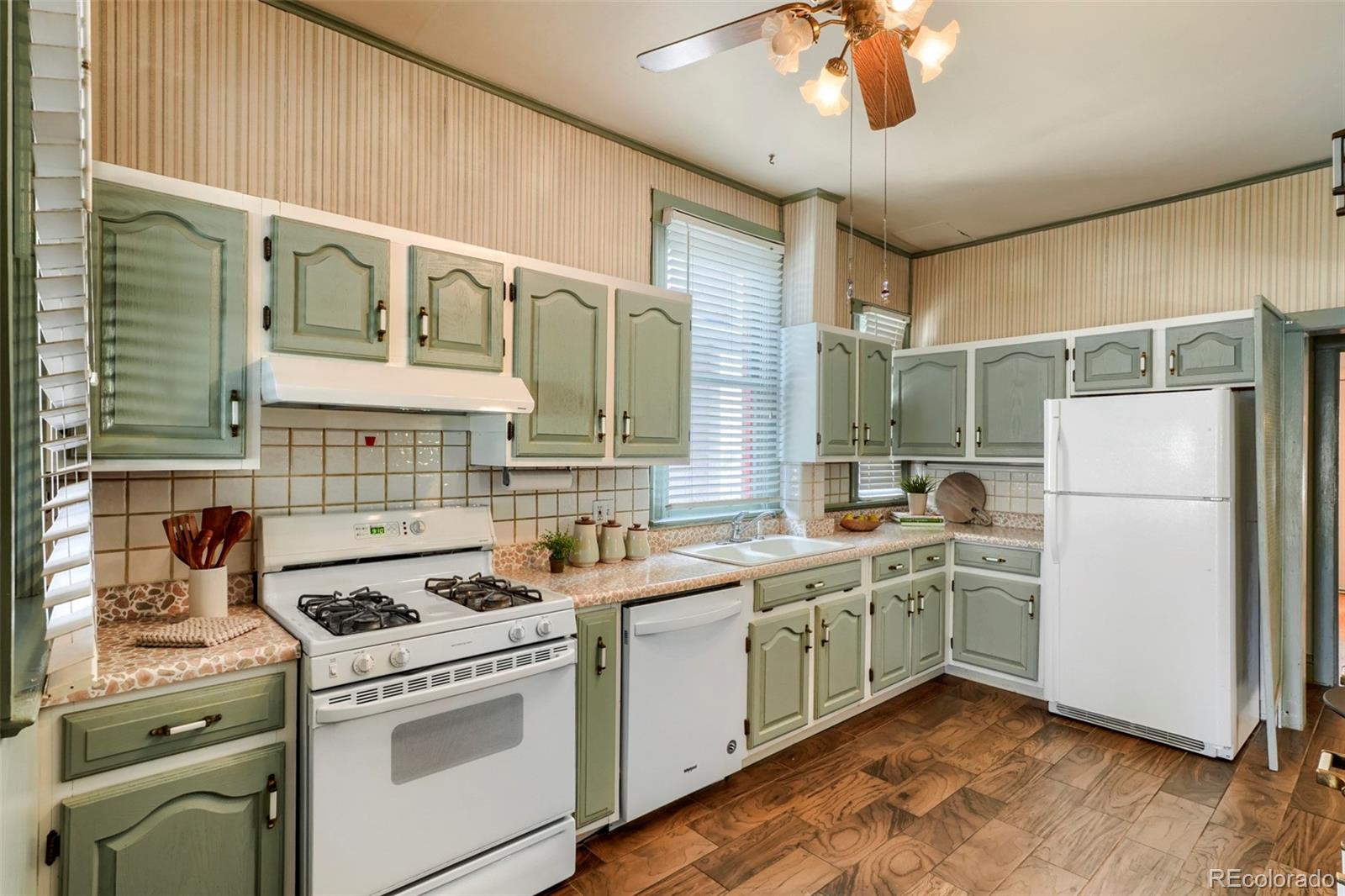 943 S Pennsylvania Street Denver CO 80209
