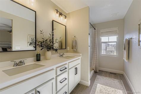 21339 E Tufts Avenue Aurora CO 80015