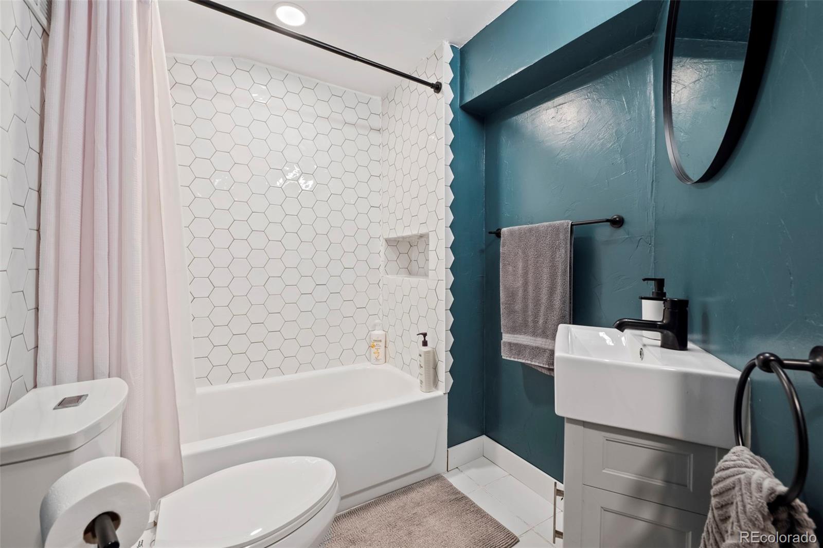 1320 W Center Avenue Denver CO 80223