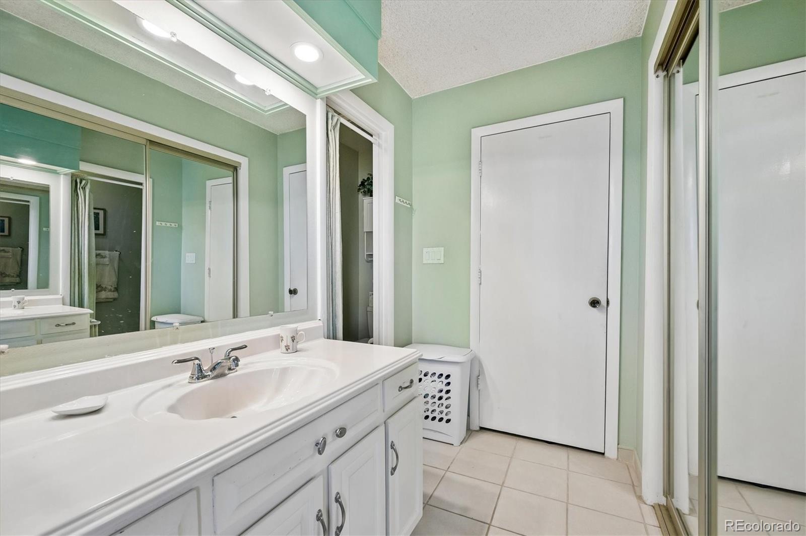 7335 W Maple Drive Lakewood CO 80226